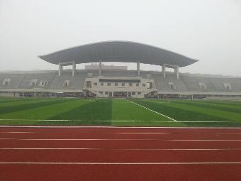 科学校区田径场